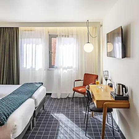 Western Cargo Dunkirk