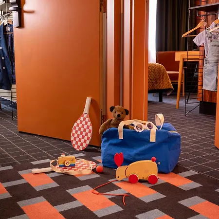 Western Cargo Hotel 4*