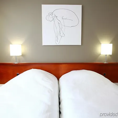 Western Cargo Hotel 4*