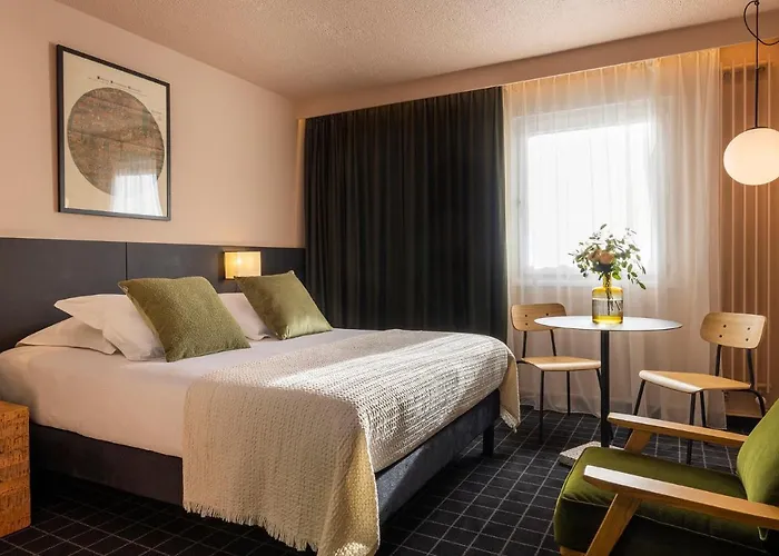 Hotel Western Cargo 4*