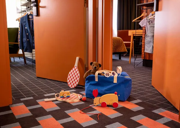 Western Cargo Hotel 4*