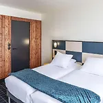Western Cargo 4*