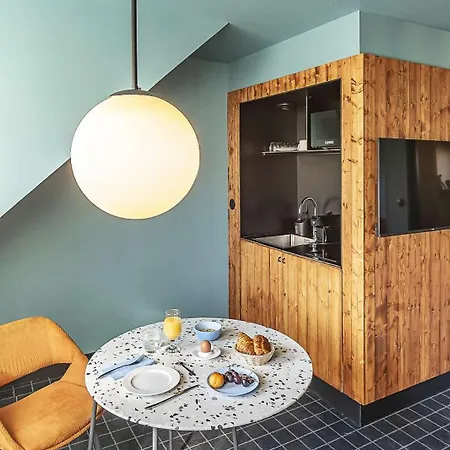 Western Cargo Hotel 4*