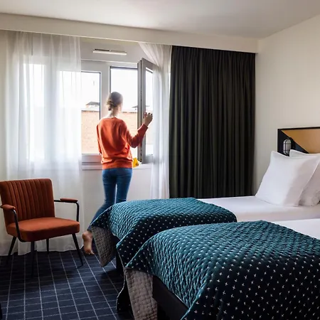 Hotel Western Cargo 4*