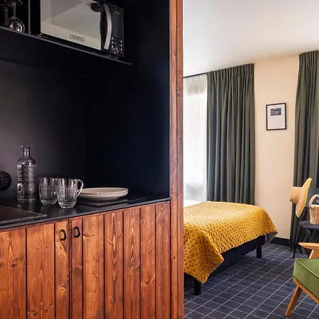 Western Cargo Hotel