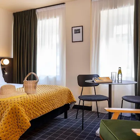 Western Cargo Hotel