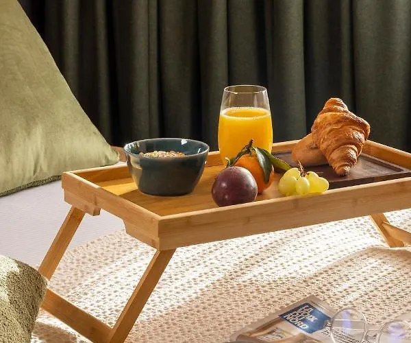 Western Cargo فندق