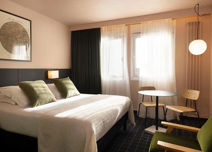 Western Cargo Dunkirk