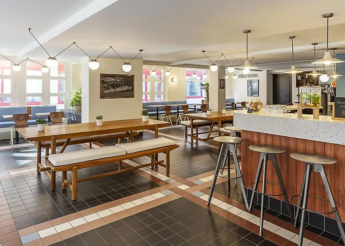 Western Cargo Hotel 4*