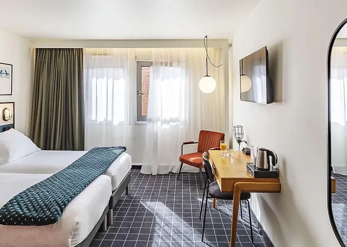 Western Cargo Dunkirk