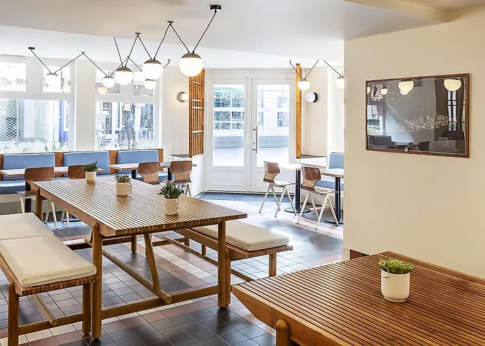 Western Cargo Hotel 4*